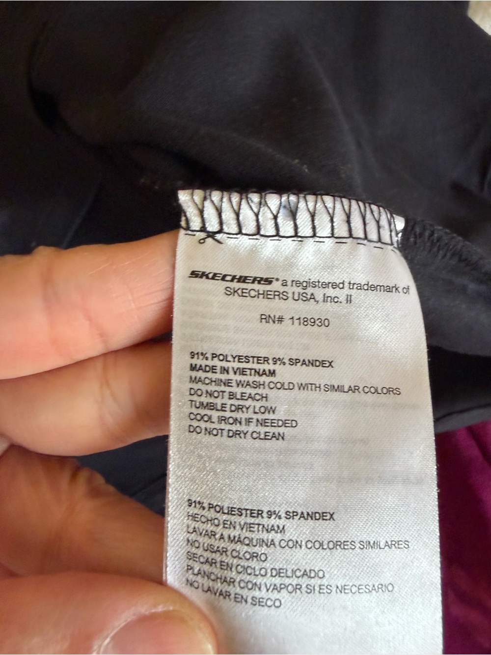 Skechers women’s Long Sleeve Crewneck Top - Black and Magenta - Picture 6 of 8